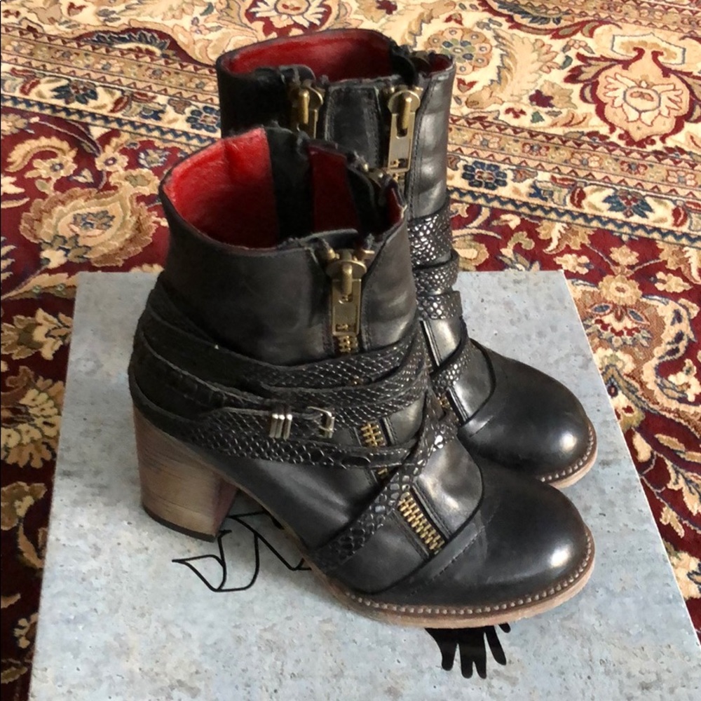 Freebird by Steven Balboa Boots